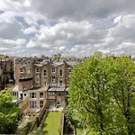 Light-Filled Primrose Hill Rooftop Retreat