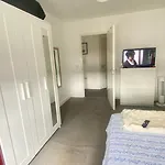 Nice Room On The Friendly Flat