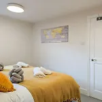 Charming 3Br In Trendy Tottenham Neighborhood