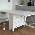 Charming Studio In Wandsworth, London
