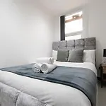 1 Bedroom Apartment Near Brick Lane