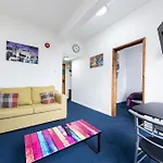 Pax Lodge