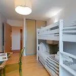 Two Bedroom Flat With Balcony In Central Wimbledon