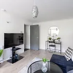 Centrally Located Islington