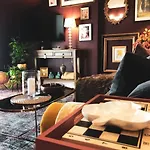 The Sycamore Retreat - Hampstead