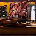 The Sycamore Retreat - Hampstead