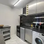 Nifty 2 Bedroom Flat In Goswell Rd