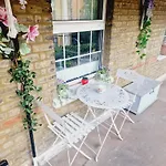 Cosy Studio Victoria