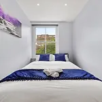 Westminster 2 Bedroom Apartment With Ac Sleeps 5