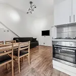 Cozy Wimbledon Apartment