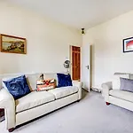 Guestready - Harrow Delight Near Recreation Ground