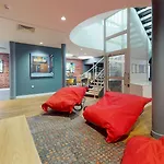 Student Only Private Ensuite Room At Will Wyatt Court