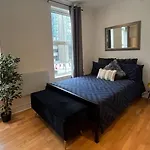 Studio Apartment In Barbican / Farringdon