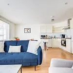 Guestready - Sleek Serenity In Hammersmith