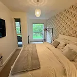 Cosy 1 Bed Apartment Near Excel London