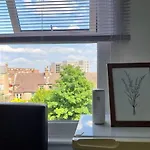 Studio For 2 Person Next To Woodgreen