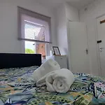 Studio For 2 Person Next To Woodgreen