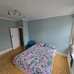 Marylebone- High Street Flat Perfect Location