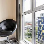 Vibrant London Canal Apartment