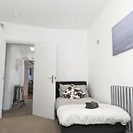 Hyde Park 3 Bedroom Flat