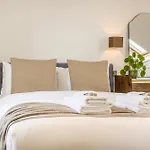 Peaceful Multilevel 2Br Flat With Garden In Fulham