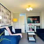 K Paddington 3 Bedroom Apartment Renovated Recently