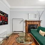 Londwell, Stylish Mayfair Central London Apartment