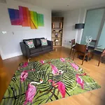 Desirable, Fashionable 2Bed Flat In Chelsea