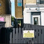 1 Bed Apartment Central London