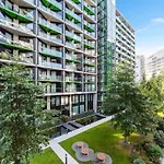Stylish Two-Bedroom Flat Near Us Embassy
