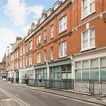 Delightful 2B-2B Prime Central London Apartment