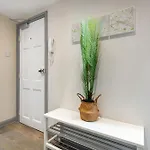 5A - Bright And Airy 2 Bedroom Apartment - Close To Central