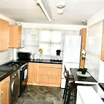Stylish Luxury Flat In Central London