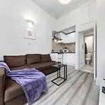Apartment In Bayswater