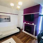 Entire 2 Bed Flat In London