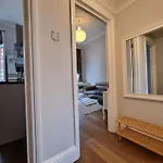 Earls Ct Apartment With Terrace