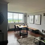 Modern Flat Central London