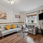 London Central Acton House