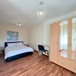 London Central Acton House