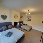 Large 4 Bedrooms Golders Green
