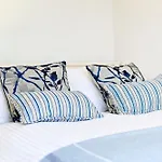 New Chic 3-Bed Flat In Clapham