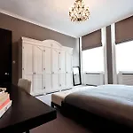 3 Bedroom Apartment Knightsbridge