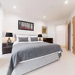 Luxury Large 130Sq Apartment By Tower Bridge