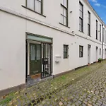 Mews House In Maida Hill With Free Parking