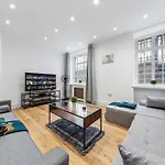 Modern Apartment In Marble Arch