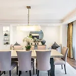Super Luxury Stylish Large Mayfair Apartment 2500Sqft
