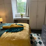 London Luxury Apartment Up To 8 Guests