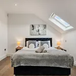 Luxurious Hidden Gem In Wandsworth