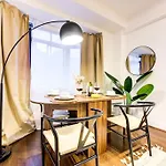 Hyde Park Apartment