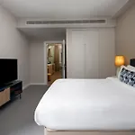 The Lincoln Suites